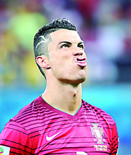 尔顿两双西 尔顿两双西