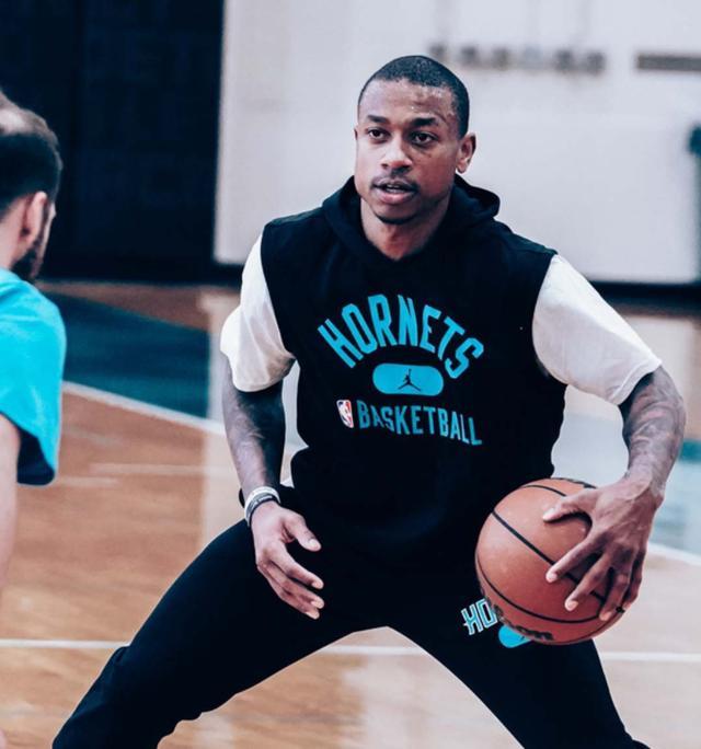 奠定了坚实 奠定了坚实